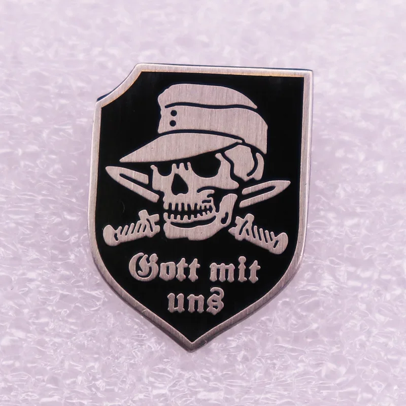 GottMit Uns Enamel Brooch God with Us Skull Pin Backpack Jeans Jacket Lapel Pins Badges Brooches Fashion Jewelry Accessories
