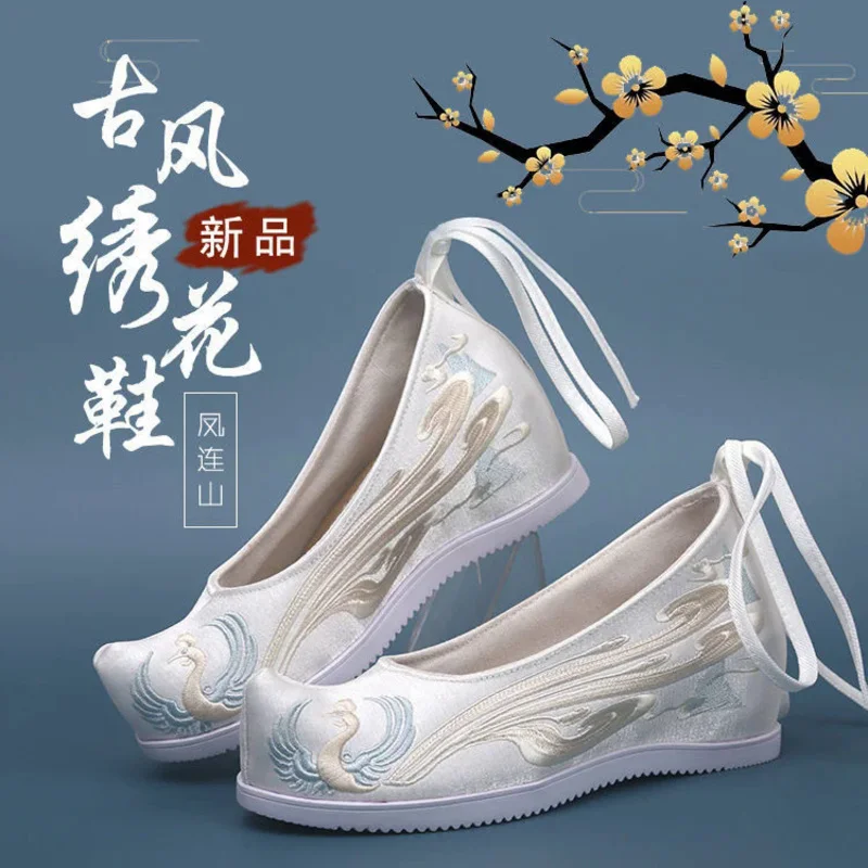 Hand Embroidered Hanfu Shoes for Women Traditional Chinese Wedding Dance Flats Canvas Beijing Opera Shoes with Phoenix Pattern