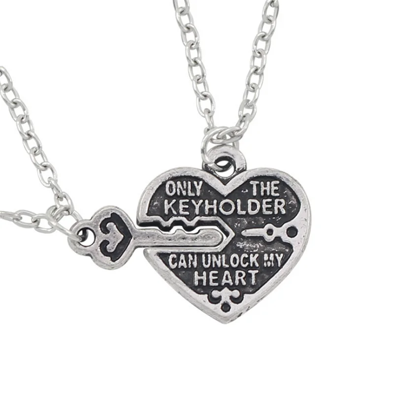 ZRM Fashion Heart Necklace With Letters ONLY THE KEYHOLDER CAN UNLOCK MY HEART Necklace& Pendant For Girlfriend Boyfriend Gift