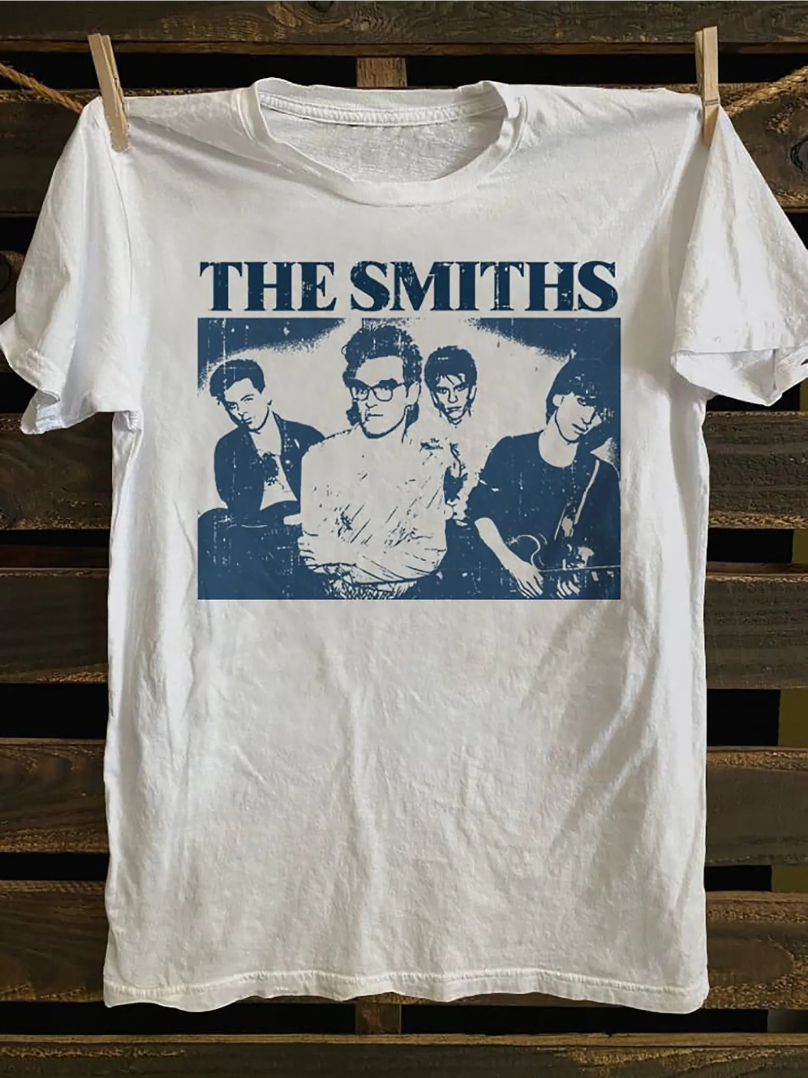 1pc The Smiths Vintage-Inspired Men's T-Shirt - 100% Cotton, Crew Neck, Short Sleeve, Casual All-Season Wear