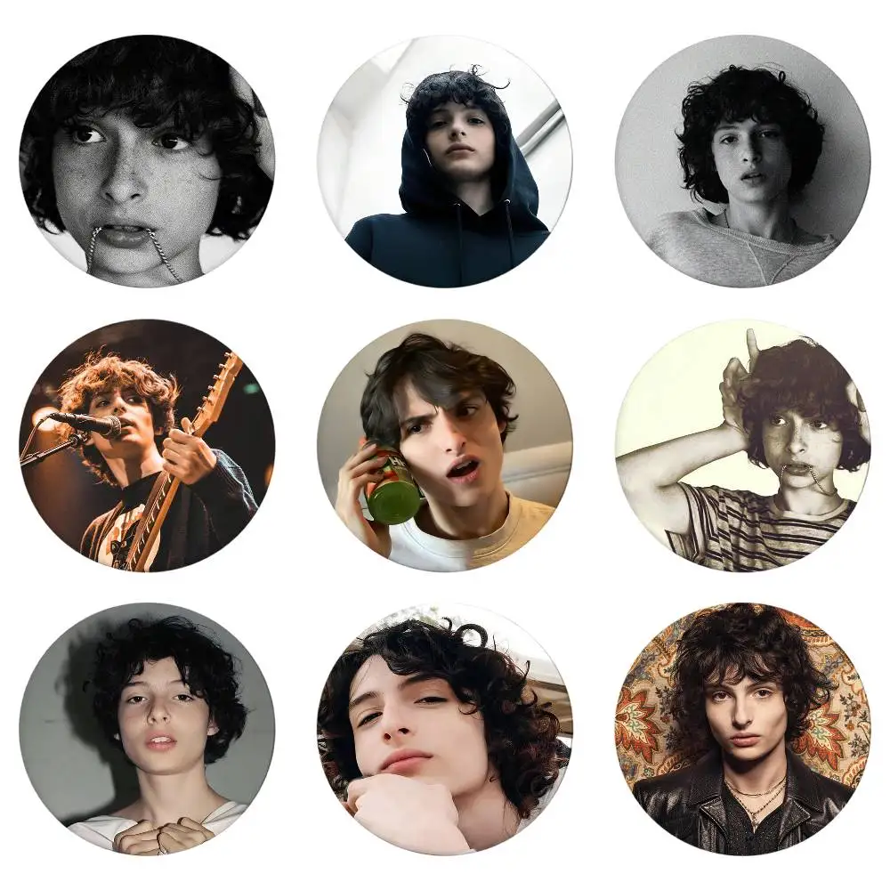 Actor F-Finn W-Wolfhard Badges Round Exquisite Badge Brooches Creative Pins For Clothes Hat Backpack Gift Accessories S