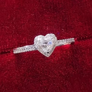 Huitan Shiny Silver Color Heart Rings for Women Simple and Stylish New Trendy Wedding Female Rings  Fashion Party Gift Jewelry