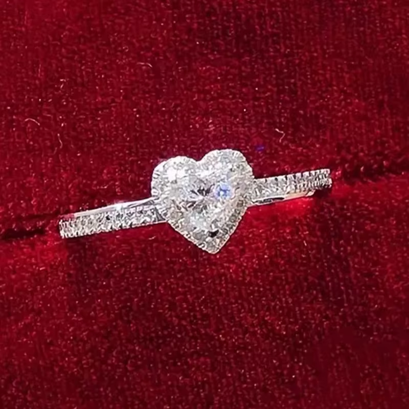 Huitan Shiny Silver Color Heart Rings for Women Simple and Stylish New Trendy Wedding Female Rings  Fashion Party Gift Jewelry