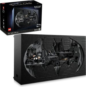 LEGO 76252 Batcave – Shadow Box – New.
