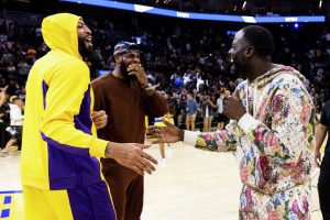 LeBron James pranks Draymond Green on Anthony Davis show