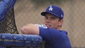 Dave Roberts Announces Will Smith News After Removal From Dodgers Lineup