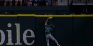 Rob Refsnyder robs Josh Smith of home run