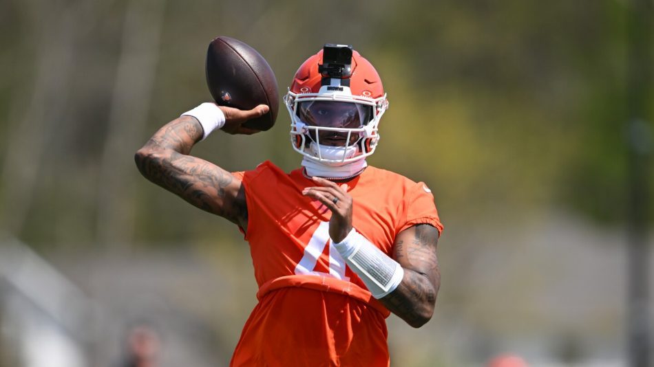 Report: Deshaun Watson emerged from Browns minicamp as favorite to be QB1