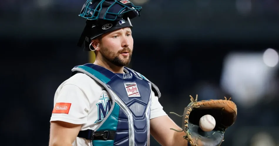 Mariners’ Cal Raleigh a late lineup scratch; catcher Jhonny Pereda called up Mariners’ Cal Raleigh a late lineup scratch; catcher Jhonny Pereda called up