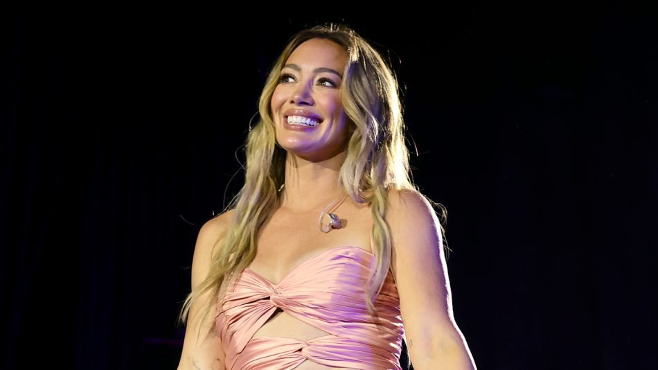 Hilary Duff’s Setlist for 2026 ‘Lucky Me Tour’ Revealed After First Show in Florida – Just Jared – Celebrity News and Gossip Hilary Duff’s Setlist for 2026 ‘Lucky Me Tour’ Revealed After First Show in Florida – Just Jared – Celebrity News and Gossip