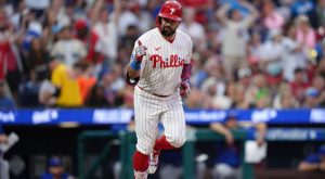 Schwarber homers twice in an inning; Harper hits for cycle